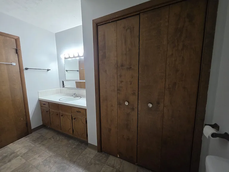 531 E Brown Ave — Photo 14