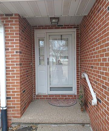 3rd image of 2105 Berkshire Dr