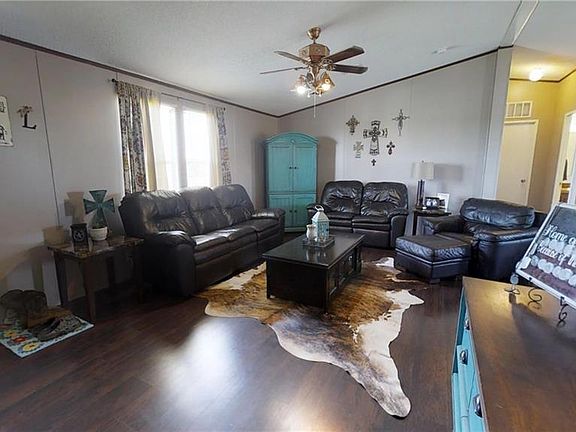 3rd image of 333 Hidden Creek Dr