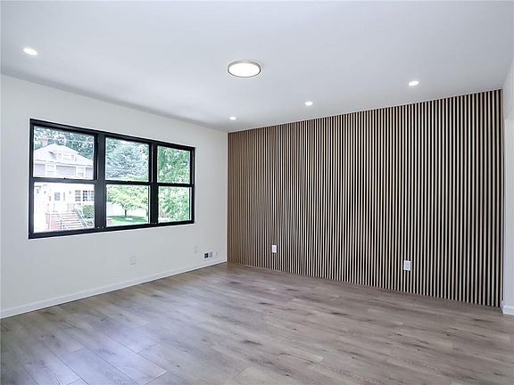 5th image of 78 Sparkill Ave