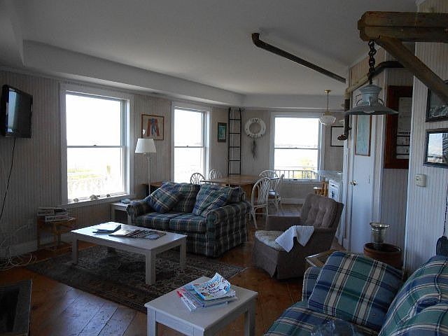 2nd image of 2857 S Bay Shore Dr