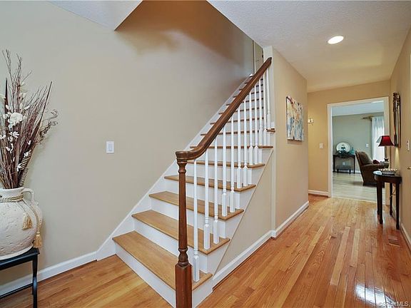 2nd image of 128 S Mill Dr #128