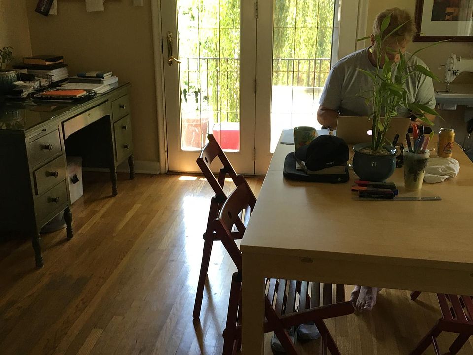 1st image of 1552 E Sunnyside Ave