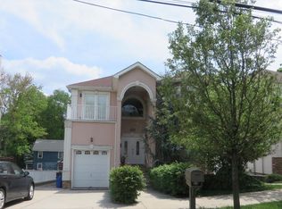 141 Woodvale Ave, Staten Island, NY 10309