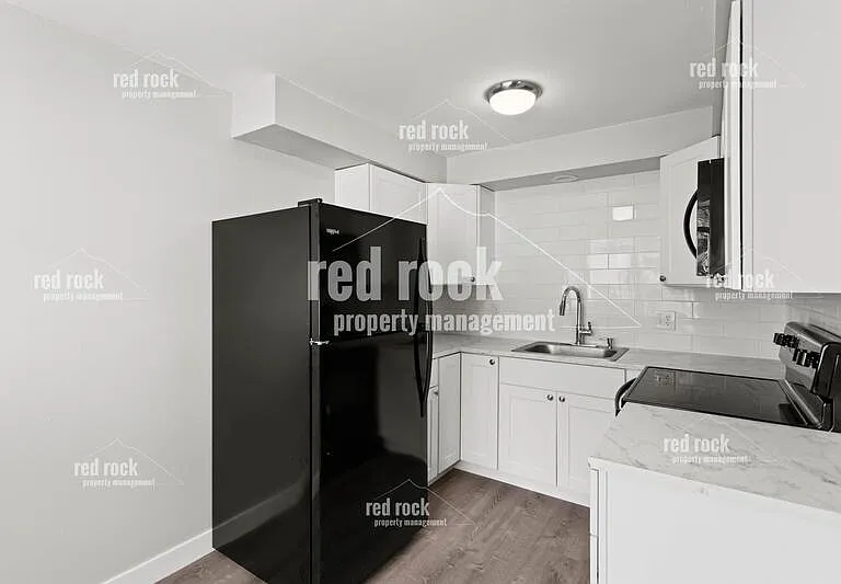 2424 E Diamond Ave #1 — Photo 8