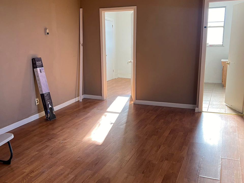 1st image of 1900 E Passyunk Ave #3