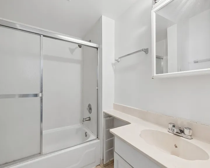 9518 S 53rd Ave #2 — Photo 8