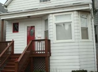 3653 N Sacramento Ave, Chicago, IL 60618