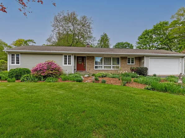 4 Melburn Avenue, East Hampton, CT 06424