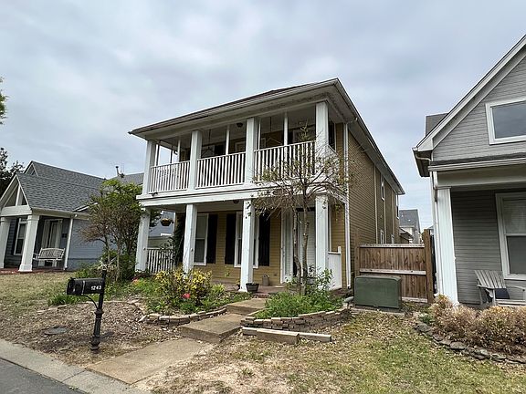3rd image of 1243 Island Harbor Dr