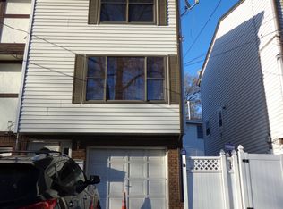 47 Parker Rd, Elizabeth, NJ 07208