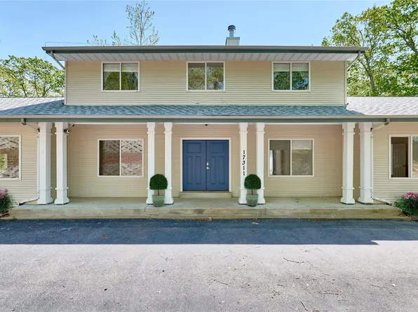 17311 Hidden Valley Dr, Eureka, MO 63025