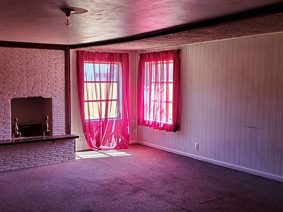 4th image of 148 E Palace St