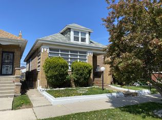9524 S Calumet Ave, Chicago, IL 60628