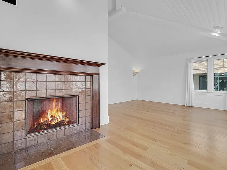 44 Sunset Ave — Photo 30