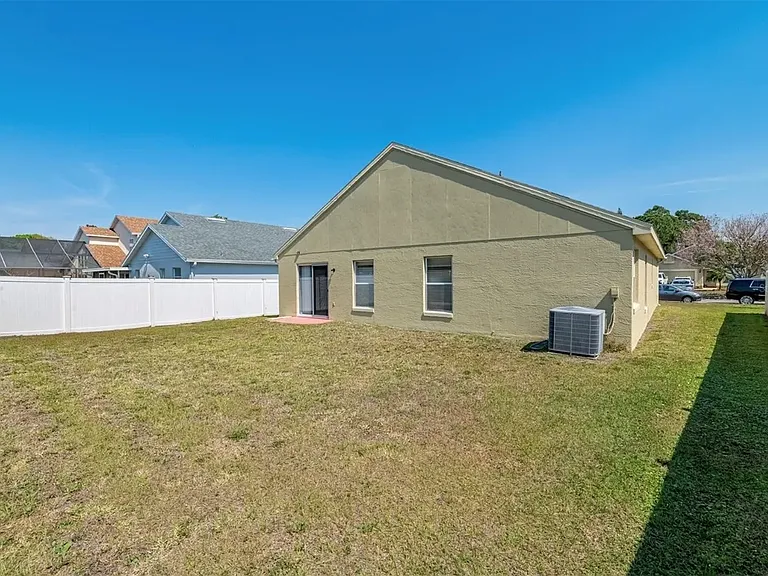 11562 Kenley Cir — Photo 19
