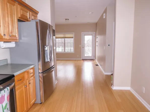 560 Little Lake Dr Unit 10, Ann Arbor, MI 48103
