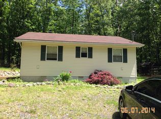 2517 Raspberry Ln, East Stroudsburg, PA 18302