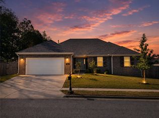 2891 S Cobalt Ave, Fayetteville, AR 72701