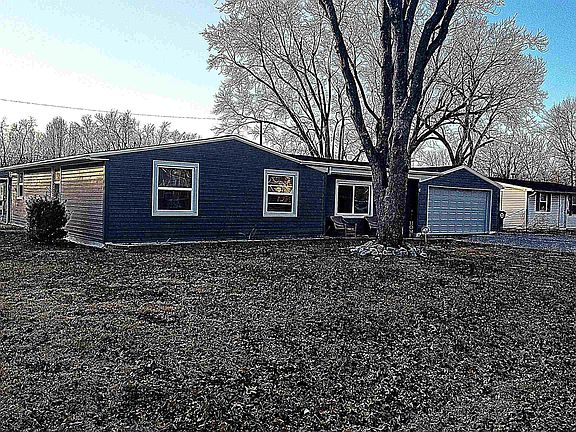 2nd image of 2635 S Villa Dr