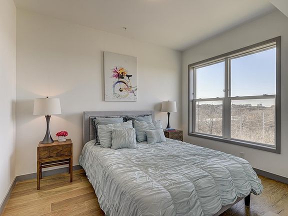 2nd image of 400 Herron Dr #101