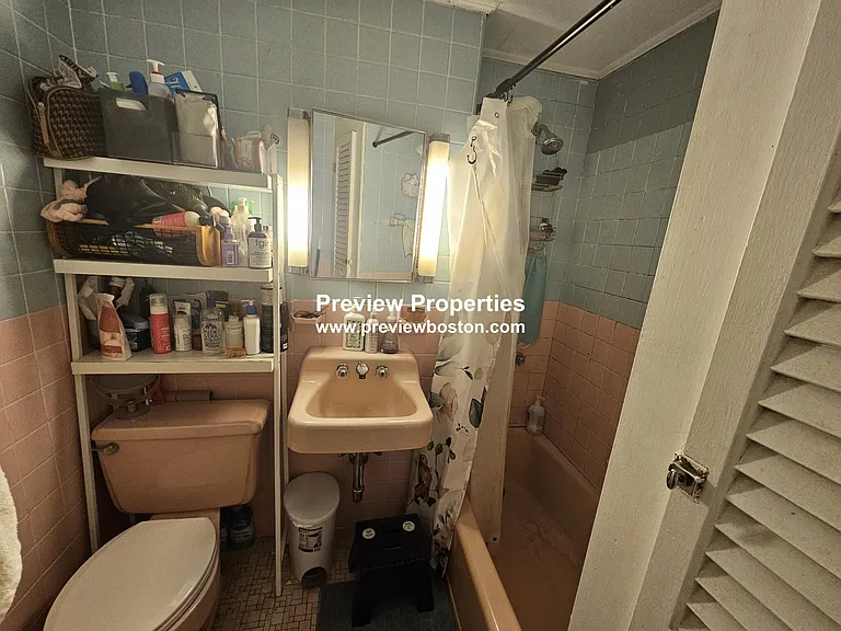 95 Wallingford Rd #P — Photo 9