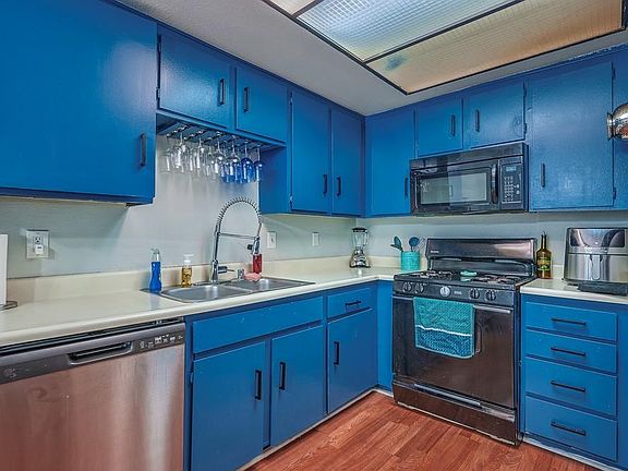 5th image of 1045 W Francis St APT D