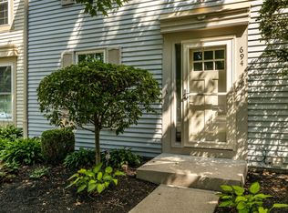 694 Slate Hollow Ct, Powell, OH 43065