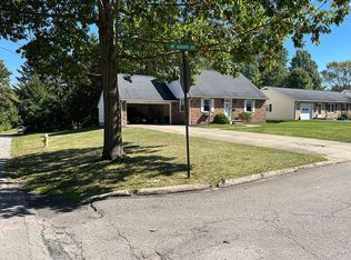 909 Mount Auburn Ave, Ashland, OH 44805