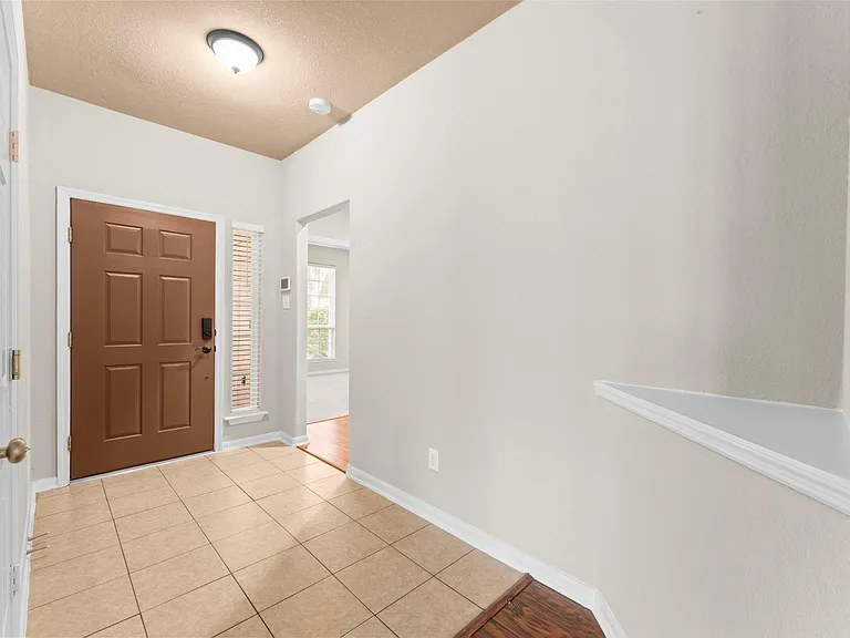 21127 Gladys Yoakum Dr — Photo 6