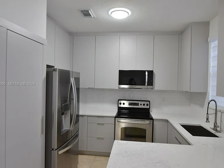 7855 NW 110th Ave #7855 — Photo 10