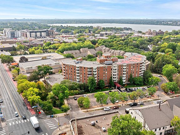3rd image of 1425 W 28th St APT 523