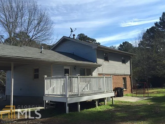 4 bed, 2.0 bath, 1776 sqft, $1,800 — Photo 4