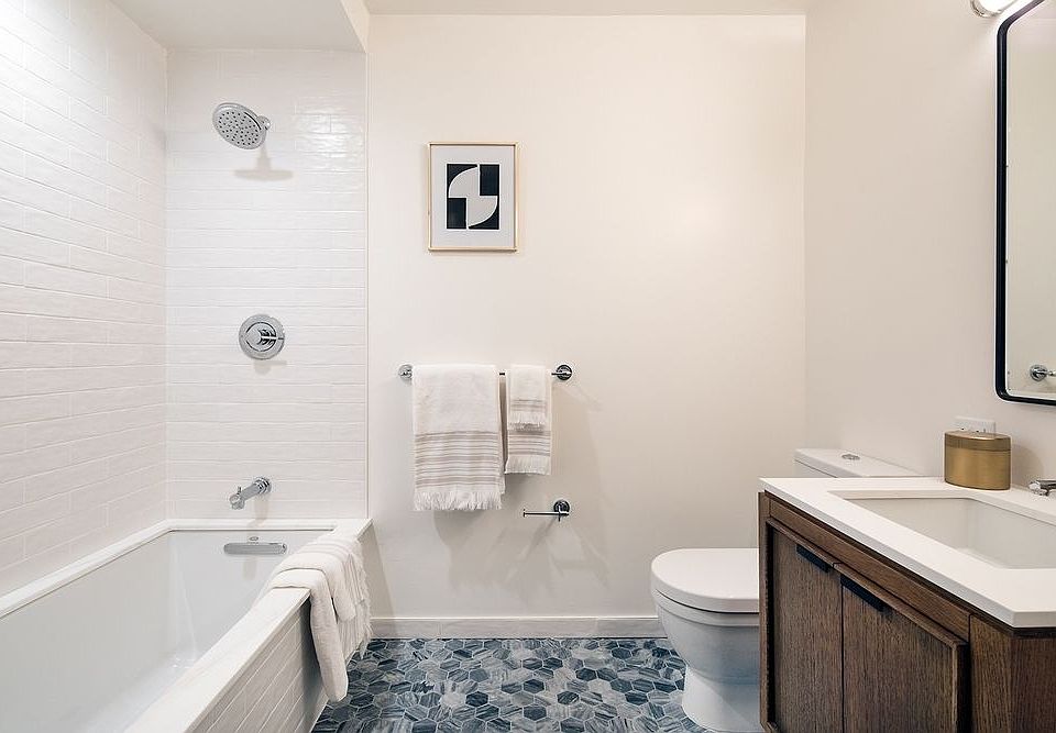 1st image of 420 E 54th St APT 707