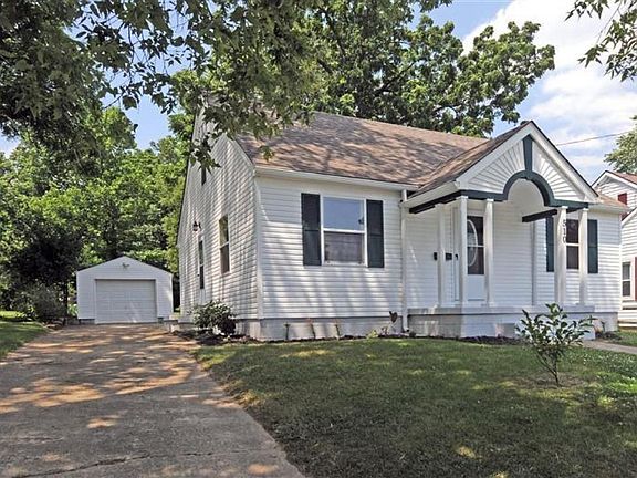 3rd image of 510 Mound Ct