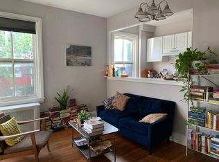 2126 Pine St #3F, Philadelphia, PA 19103