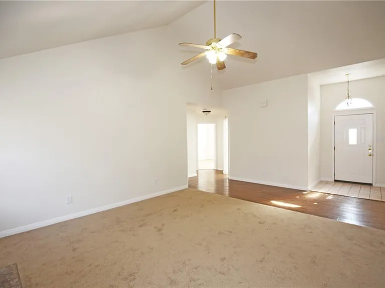 2308 Sycamore Trl — Photo 20