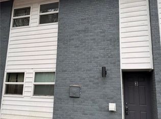 319 Main St #3, West Pt, VA 23181