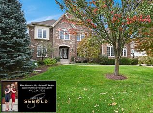 2268 Hill Ln, Batavia, IL 60510