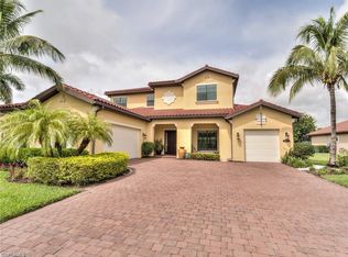 1643 Songbird Ct, Naples, FL 34120