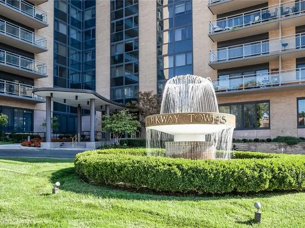 4545 Wornall Rd APT 605, Kansas City, MO 64111