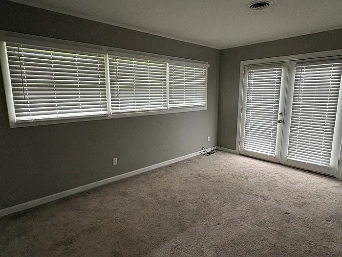 42 Greene Dr — Photo 12