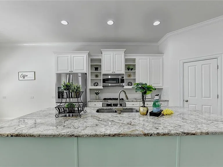 6961 Fellowship Ln — Photo 2