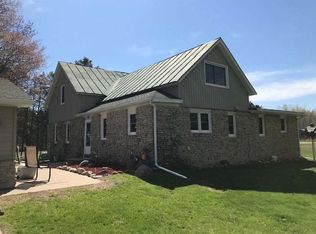 5420 Bramschreiber Rd, Little Suamico, WI 54141