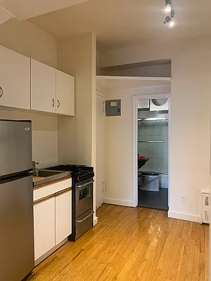 Rented by Douglas Elliman | media 2