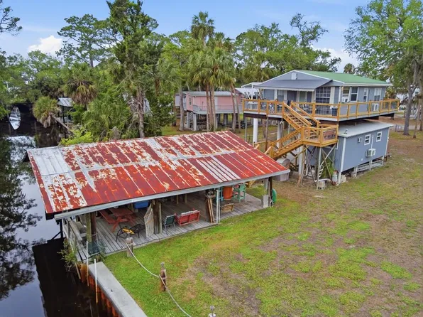 547 SE 205th St, Suwannee, FL 32692