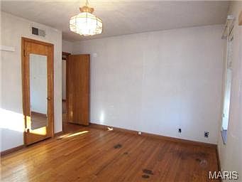 4th image of 7060 Itaska Dr
