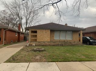 20410 Van Antwerp St, Harper Woods, MI 48225