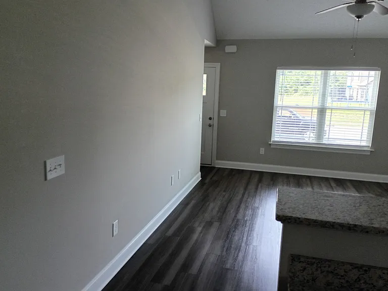 2831 Upstream Rd — Photo 11