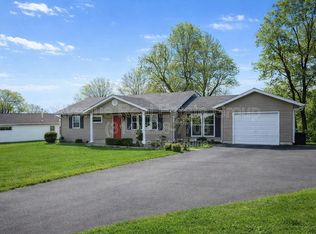 908 Center Ct, Ballwin, MO 63011